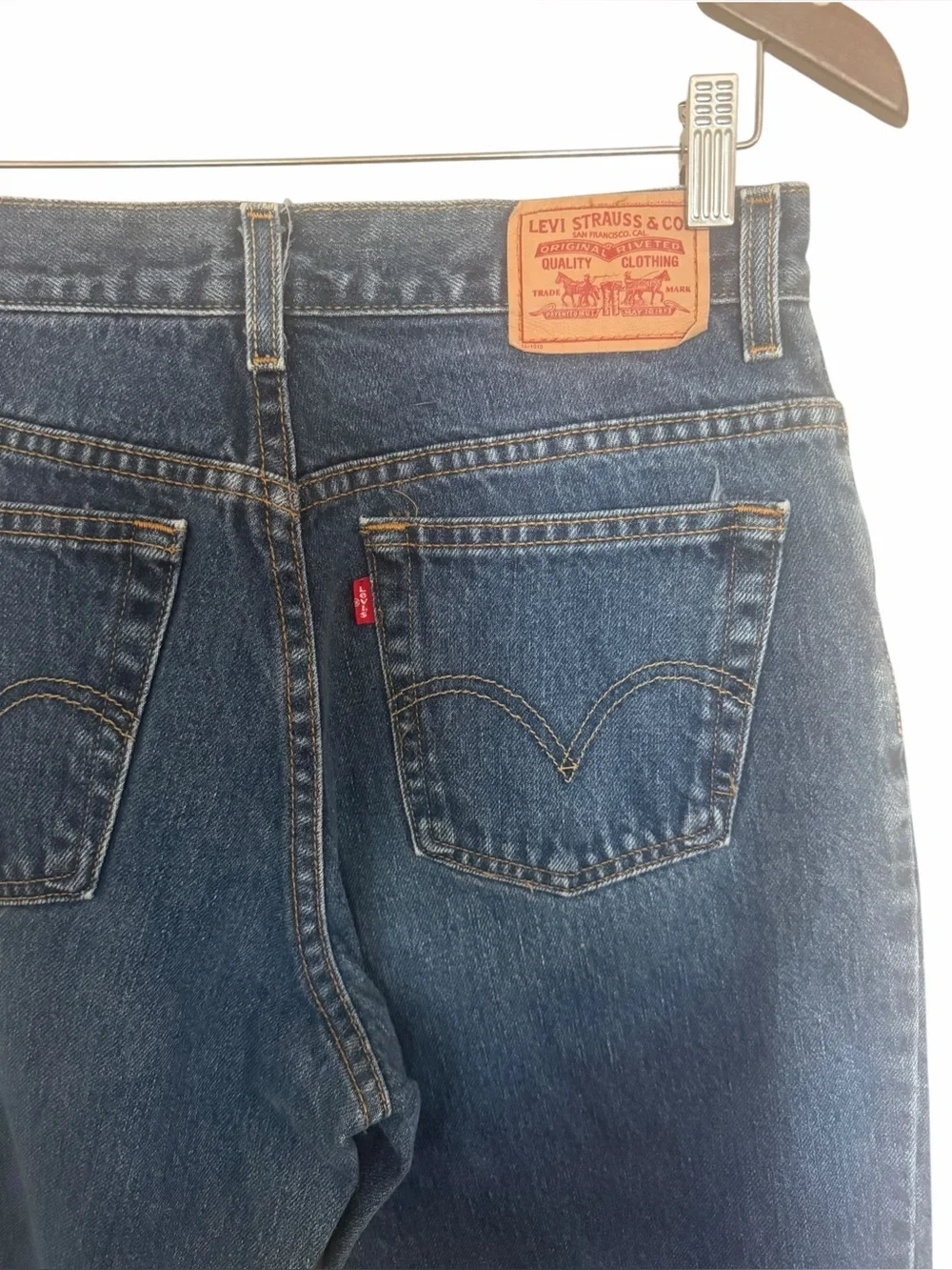 Levi’s 550•Relaxed Tapered Leg Jeans